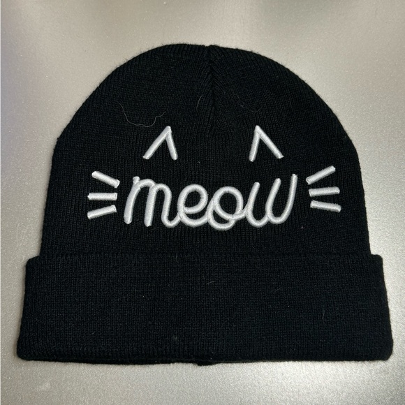 “MEOW” Black Beanie - Picture 1 of 1